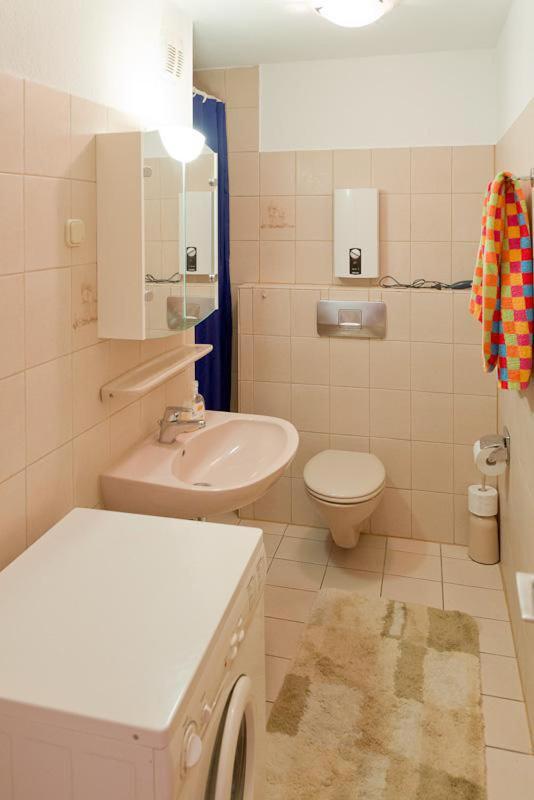 Ferienwohnung Sophie Mit Dachterrasse Есен Екстериор снимка